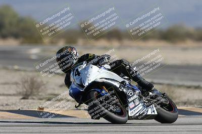 media/Dec-07-2025-CVMA (Sun) [[3e7d2de5dc]]/Race 4-Supersport Middleweight/